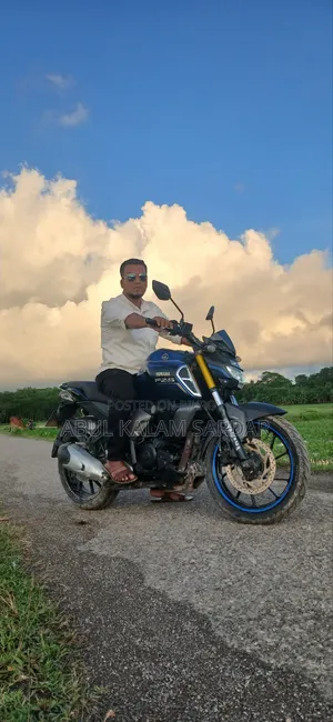 নতুন Yamaha FZ ২০১৯ ব্লু