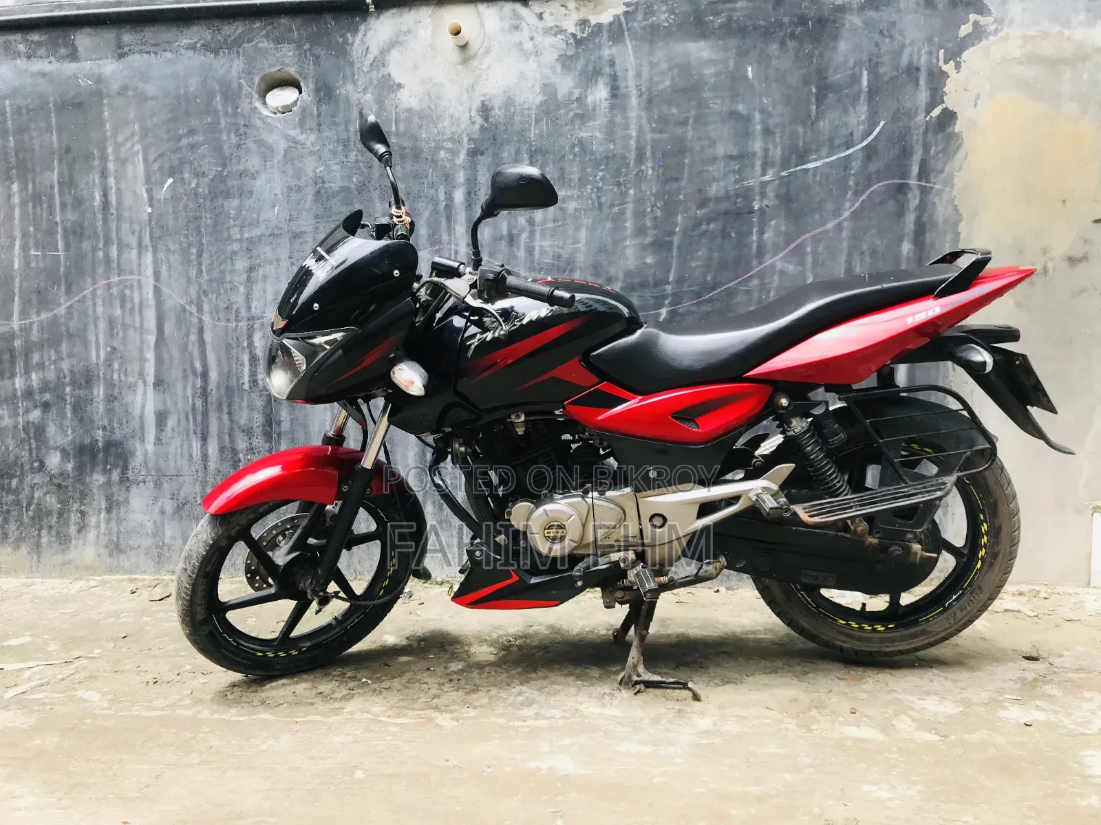 বাজাজ পালসার ১৫০ ২০১৫ রেড