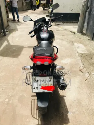 বাজাজ পালসার ১৫০ ২০১৫ রেড