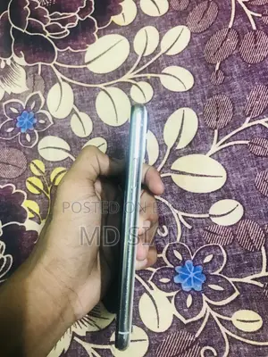 নতুন অ্যাপল আইফোন এক্স ৬৪ জিবি হোয়াইট