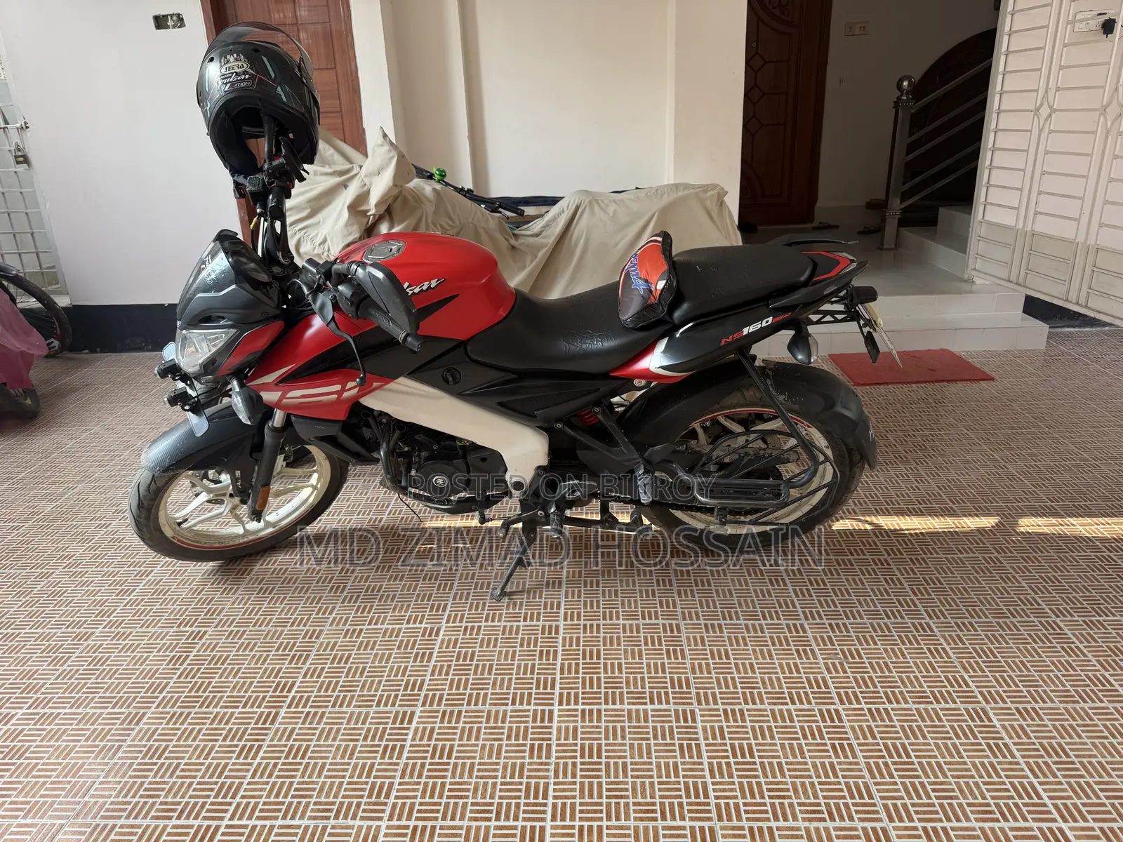 Bajaj Pulsar NS 160 2022 Red
