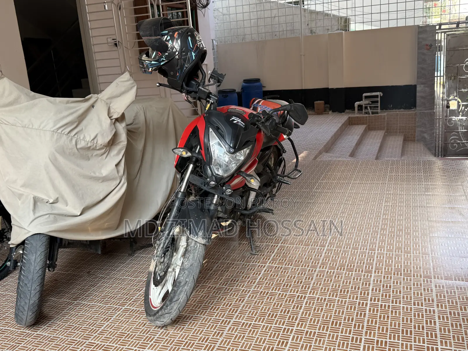Bajaj Pulsar NS 160 2022 Red