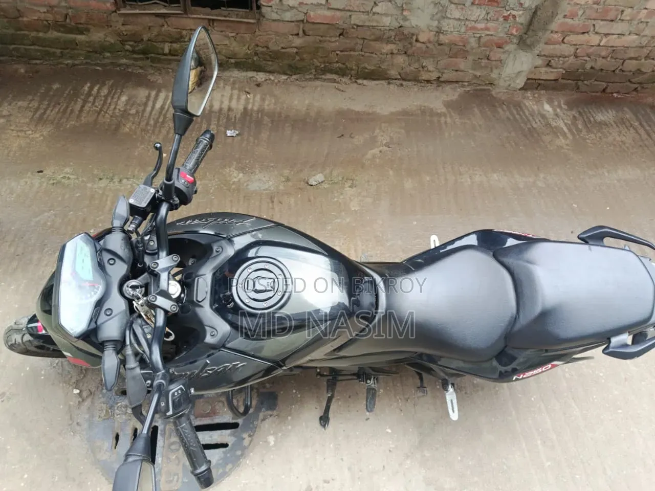 Bajaj Pulsar N250 2023 Black