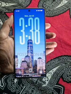টেকনো ক্যামন ৪০ প্রো ৪জি ২৫৬ জিবি নীল