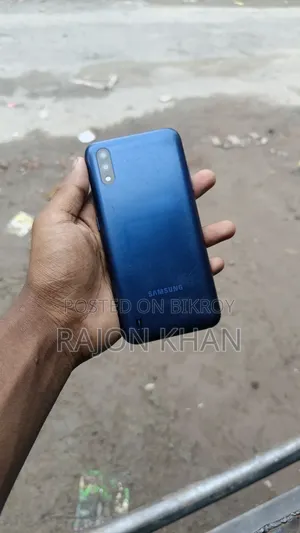 স্যামসাং গ্যালাক্সি এম০১ ৩২ জিবি নীল