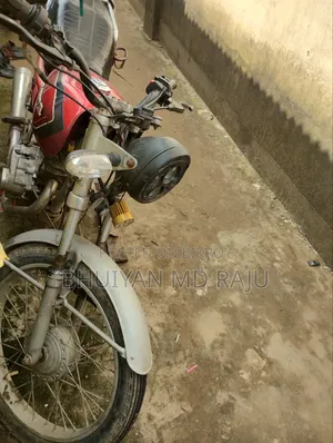 হোন্ডা ২০০১ রেড