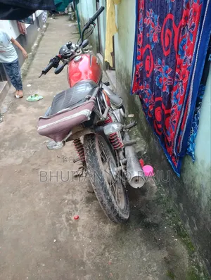 Honda 2001 Red