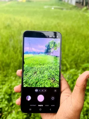 স্যামসাং গ্যালাক্সি এস২২+ ৫জি ১২৮ জিবি ব্ল্যাক