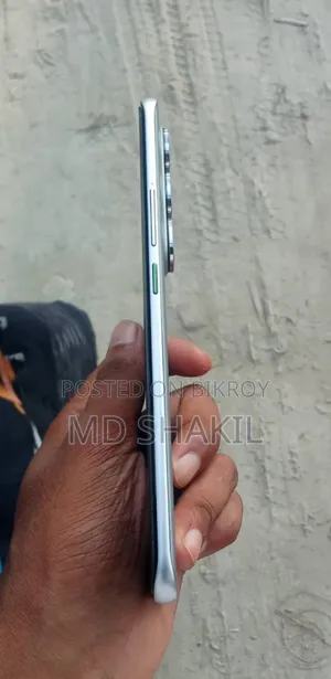 ইনফিনিক্স হট ৬০ প্রো+ ১২৮ জিবি হোয়াইট