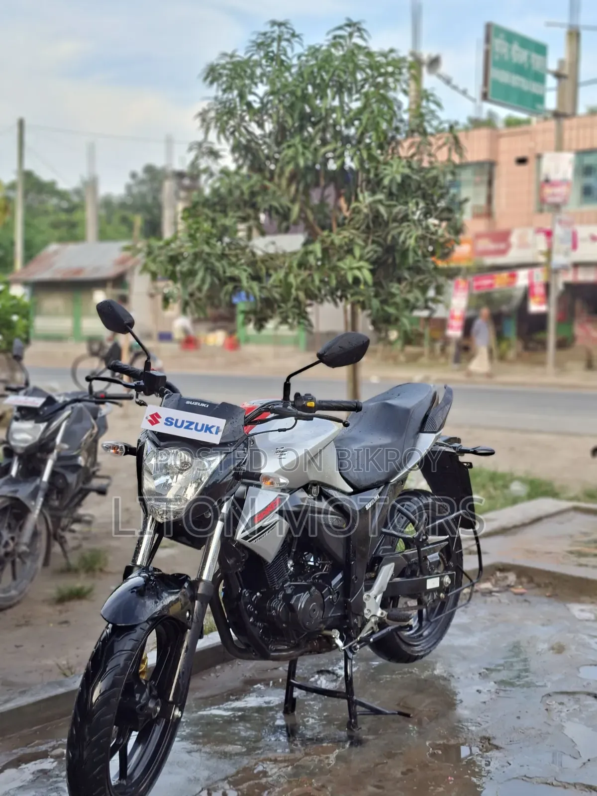Suzuki Gixxer 2026 Silver
