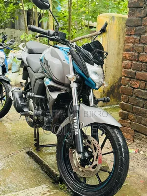 Yamaha FZS V2 2025