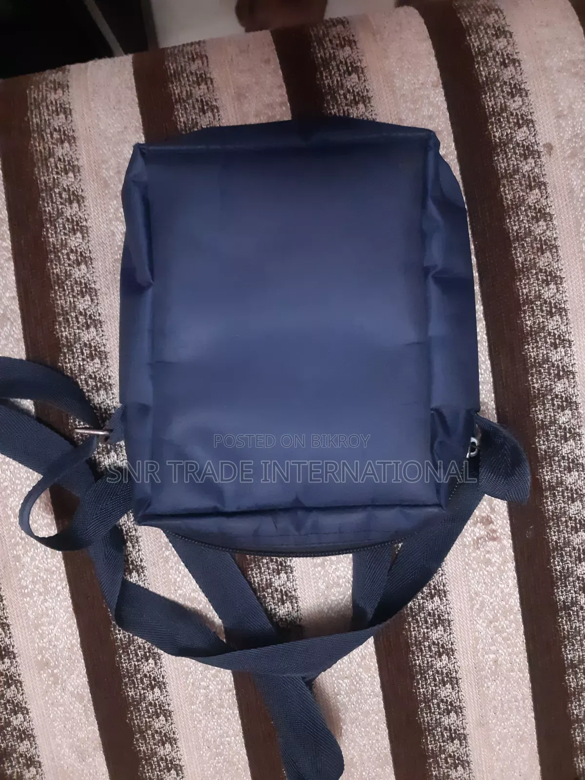 ছোট জেন্টস ব্যাগ