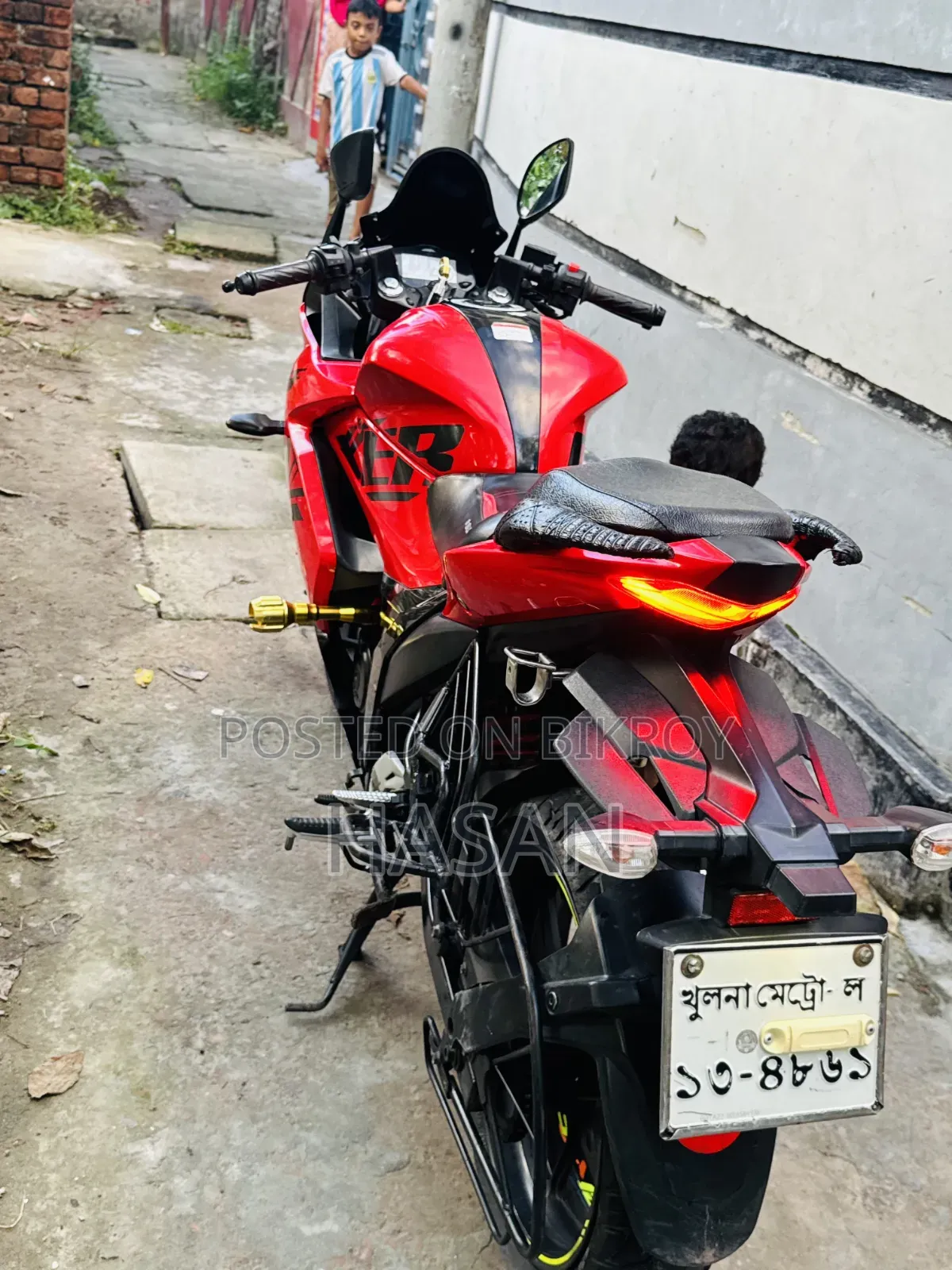 Suzuki Gixxer SF 2023 Red