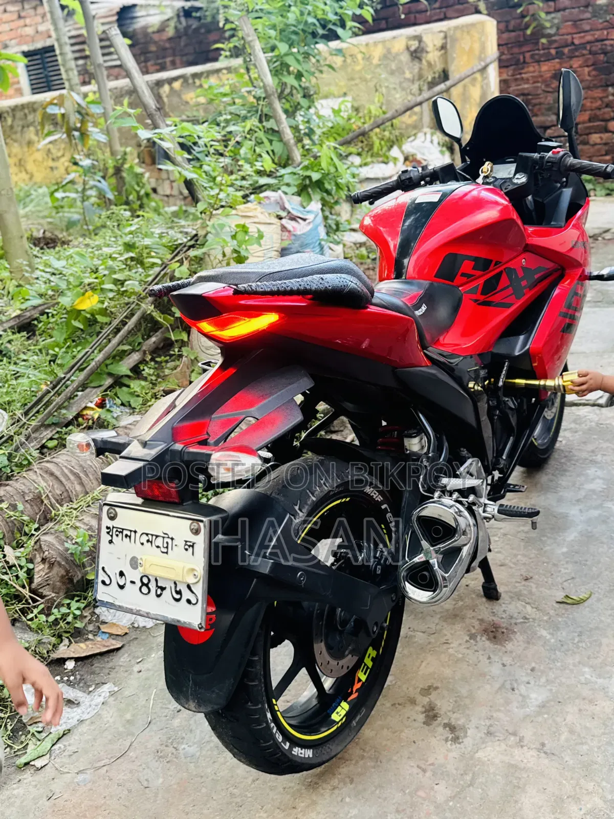 Suzuki Gixxer SF 2023 Red