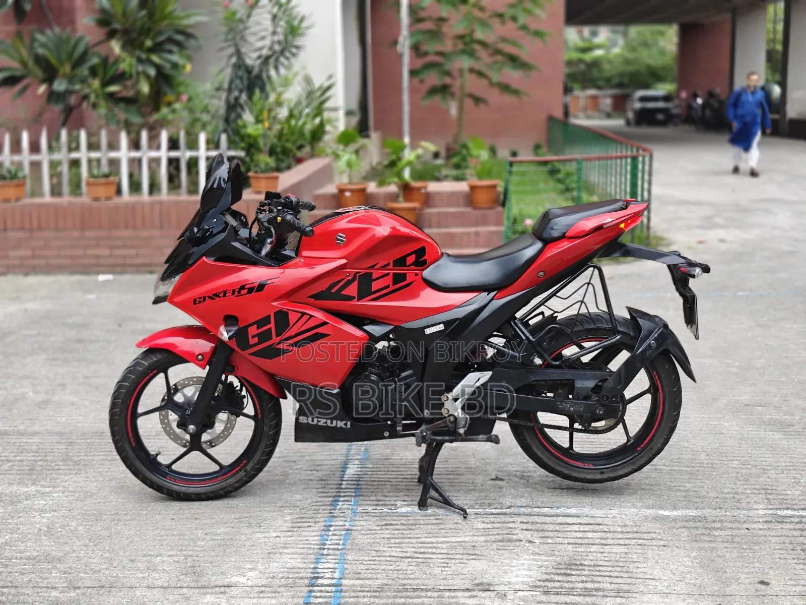 Suzuki Gixxer SF 2023 Red