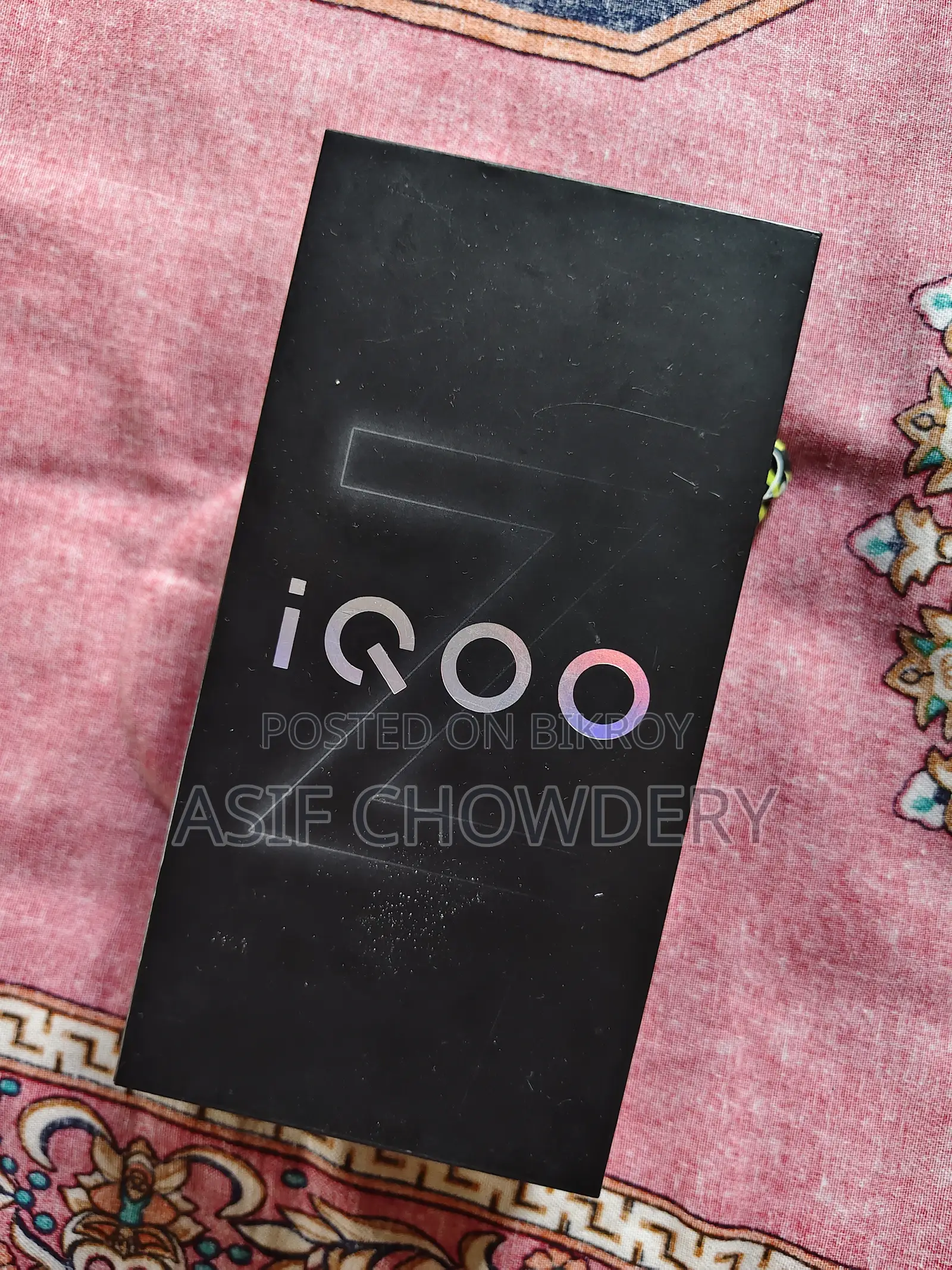 আইকিউও ২৫৬ জিবি ব্ল্যাক
