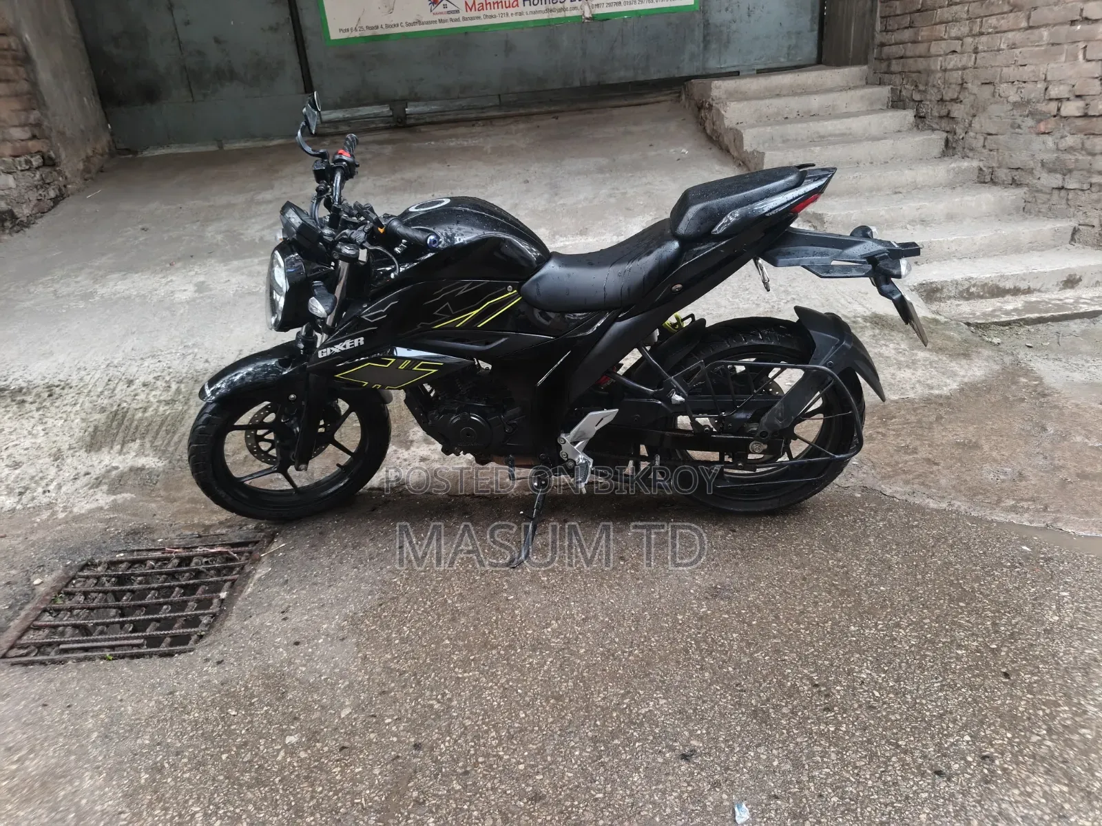 সুজুকি জিক্সার ২০২৫ ব্ল্যাক