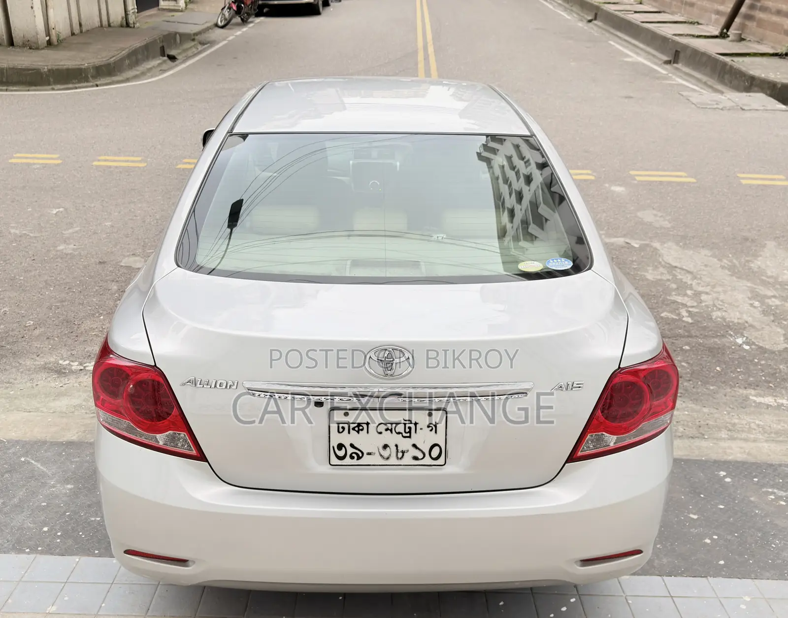 টয়োটা অ্যালিয়ন ২০১১ সিলভার