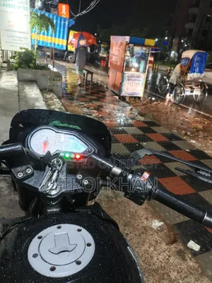 বাজাজ পালসার ১৫০ ২০২১ ব্ল্যাক