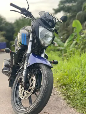ইয়ামাহা এফজেড ২০১১ নীল