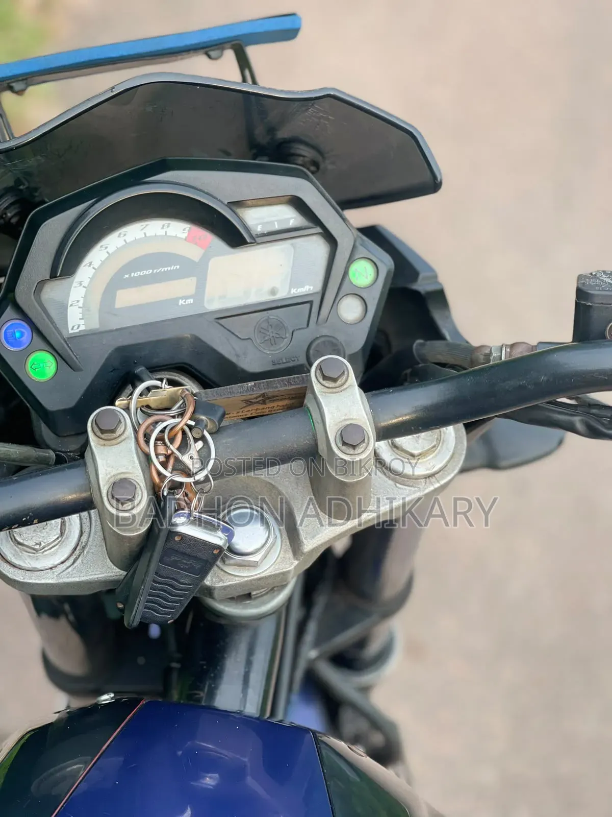 ইয়ামাহা এফজেড ২০১১ নীল