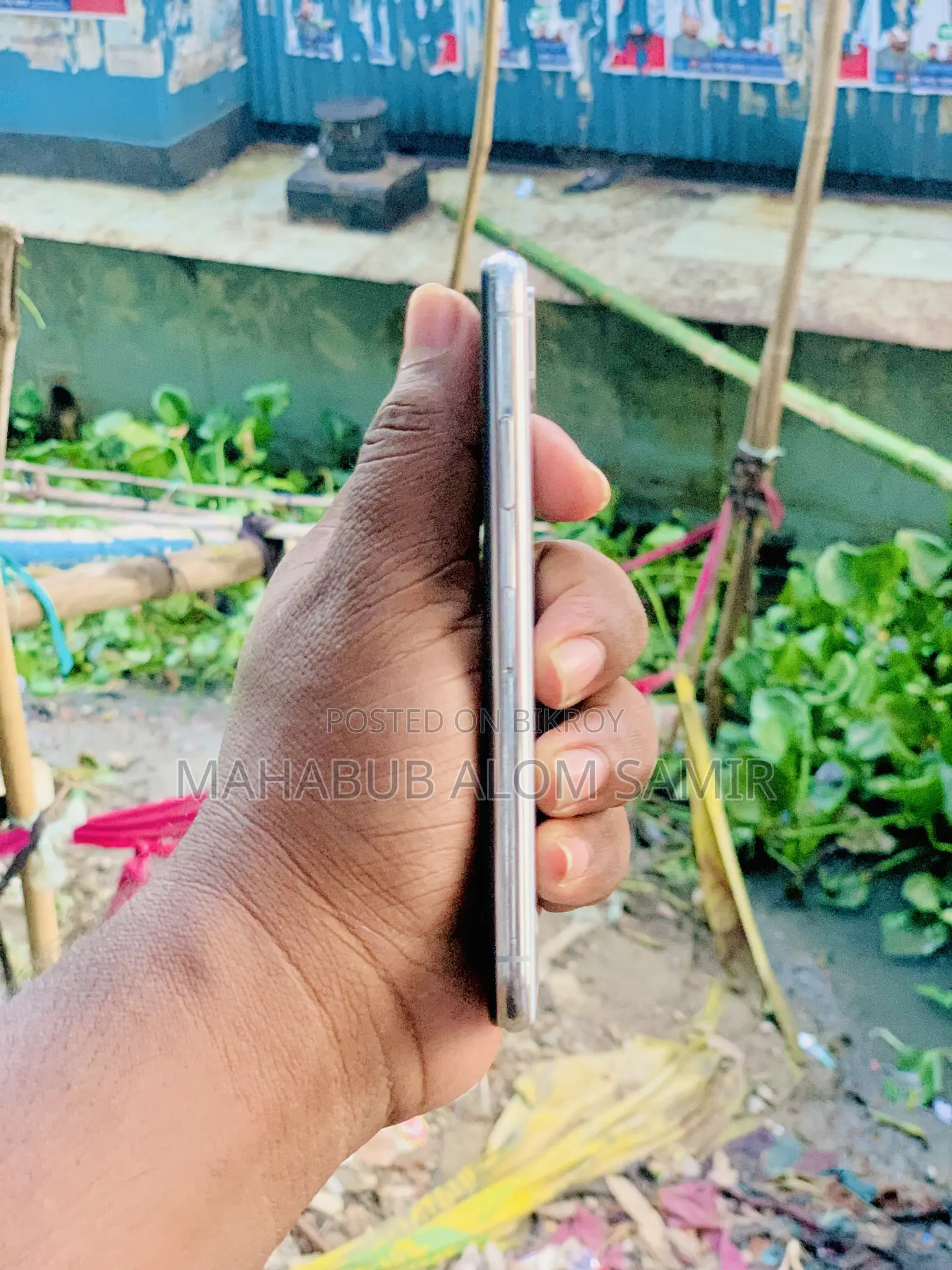 অ্যাপল আইফোন এক্স ২৫৬ জিবি সাদা
