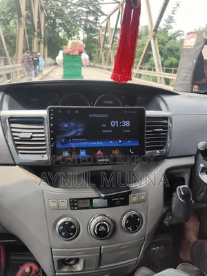 টয়োটা হাইএস ২০০৪ কালো