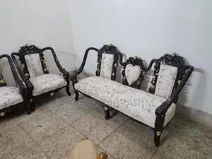 কুইন স্টাইল সোফা সেট