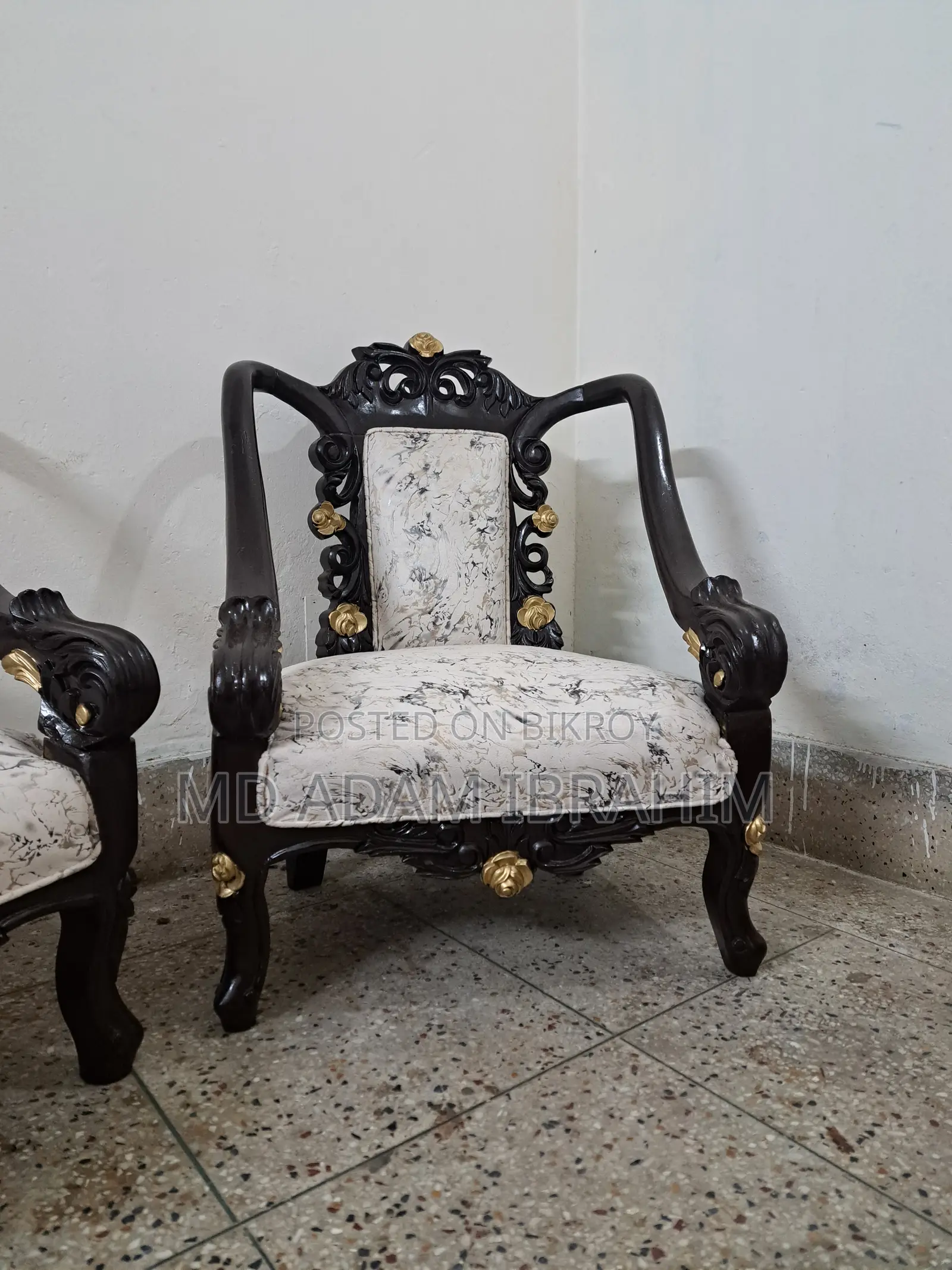 কুইন স্টাইল সোফা সেট