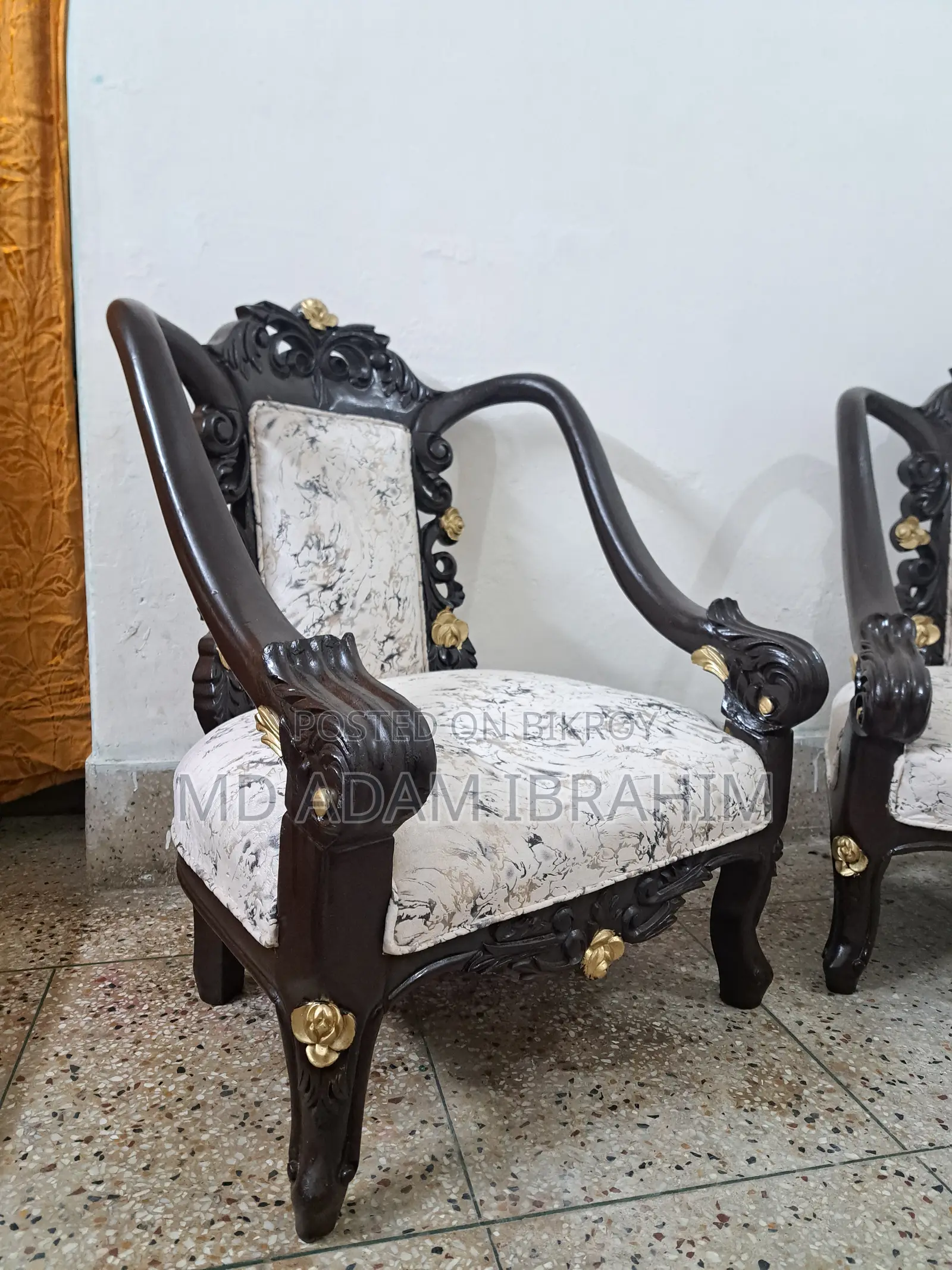 কুইন স্টাইল সোফা সেট