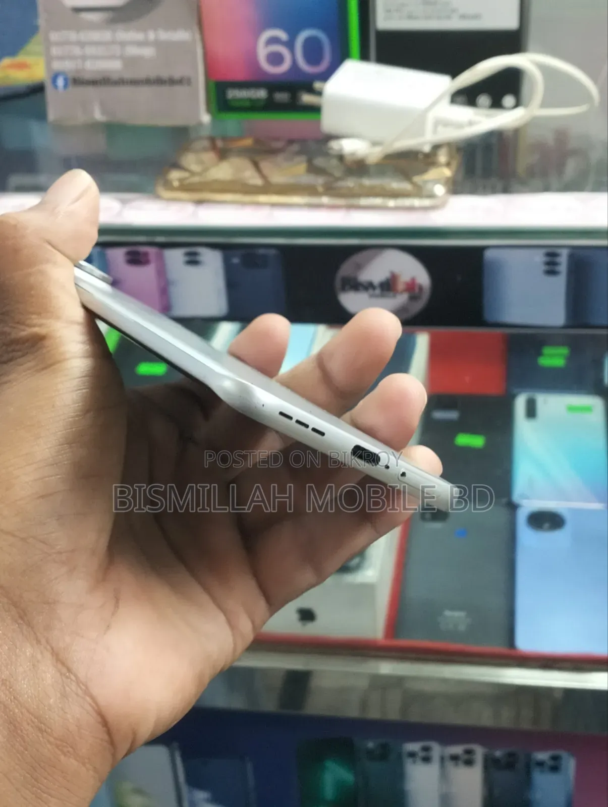 ইনফিনিক্স হট ৬০ প্রো+ ২৫৬ জিবি