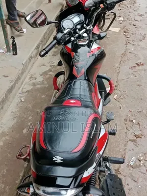 বাজাজ ডিসকভার ১২৫ ২০২১ কালো