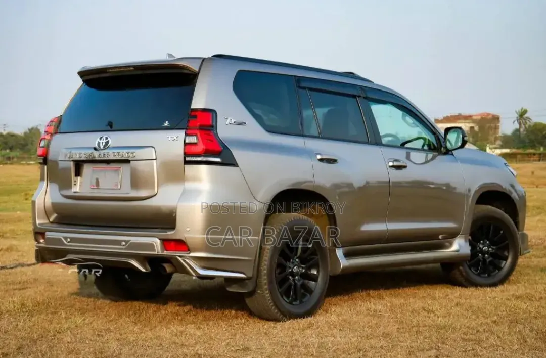 Toyota Land Cruiser Prado 2.7 2022 Brown