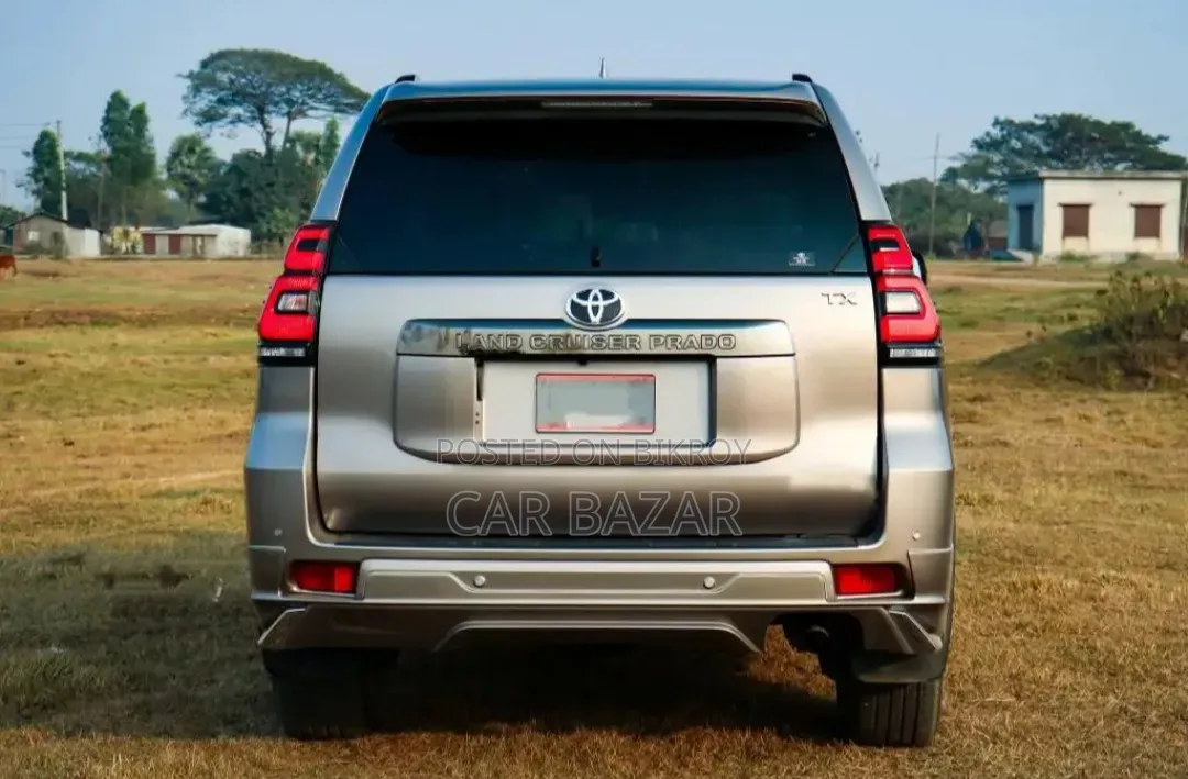 Toyota Land Cruiser Prado 2.7 2022 Brown