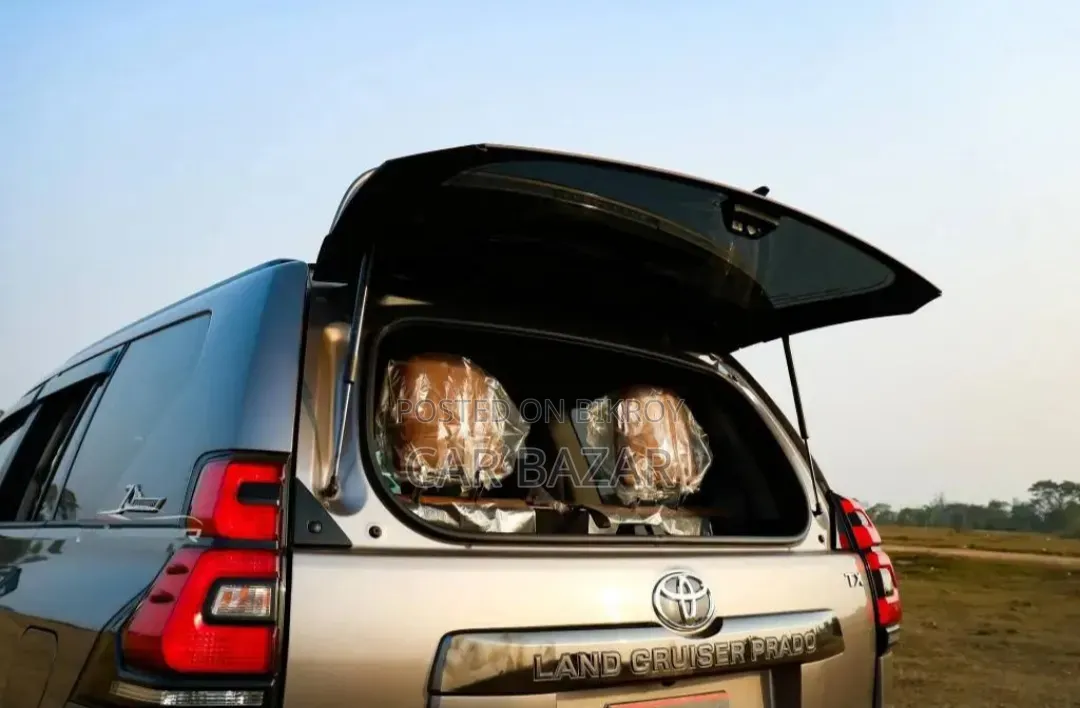 Toyota Land Cruiser Prado 2.7 2022 Brown