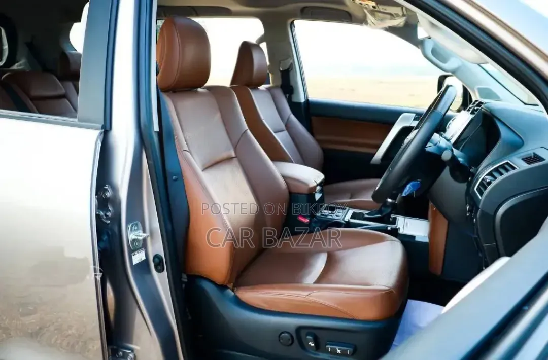 Toyota Land Cruiser Prado 2.7 2022 Brown