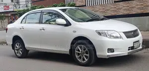 টয়োটা অ্যাক্সিও ২০০৮ সাদা