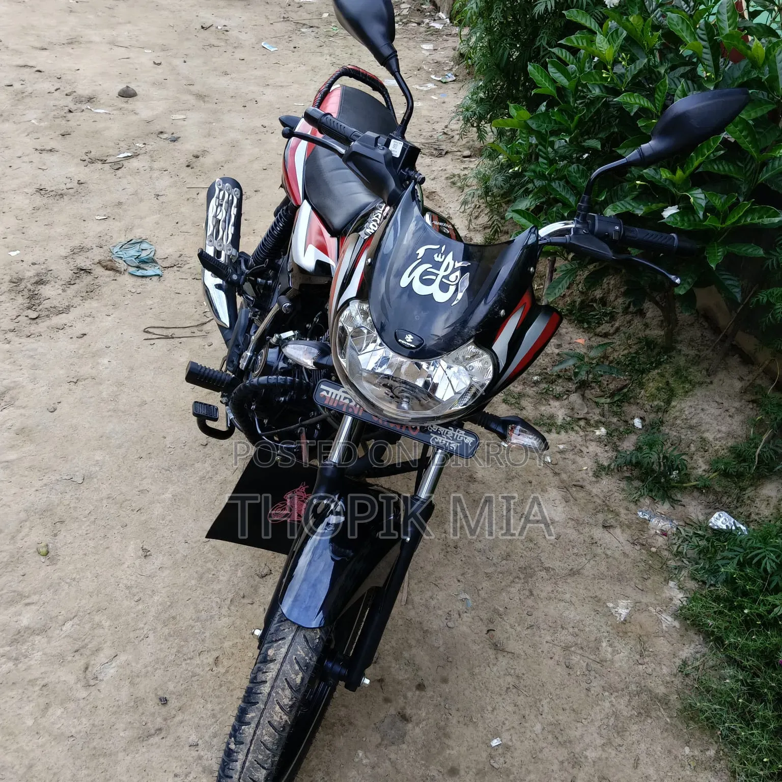 New Bajaj Discover 125 2025 Black