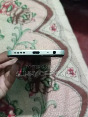 Vivo Y35 128 GB White