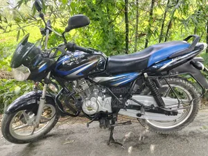 বাজাজ ডিসকভার ১২৫ ২০১৬ কালো