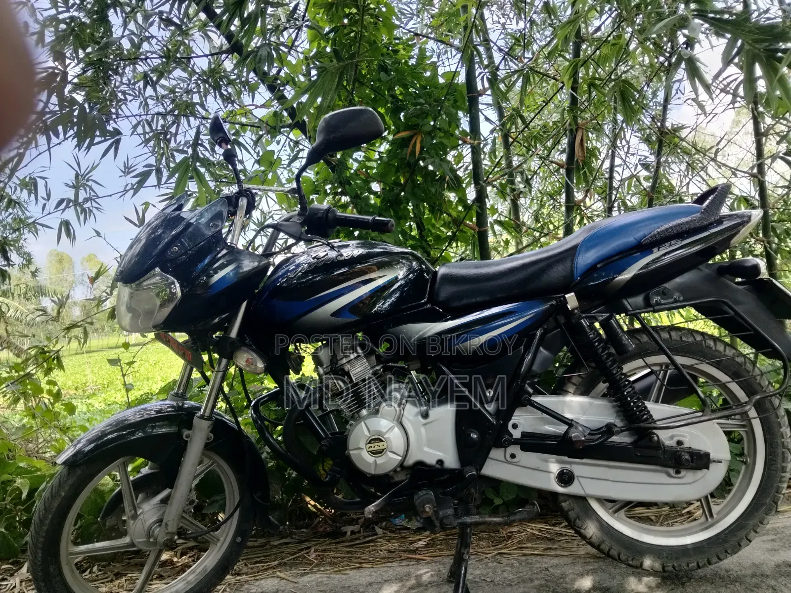 বাজাজ ডিসকভার ১২৫ ২০১৬ কালো