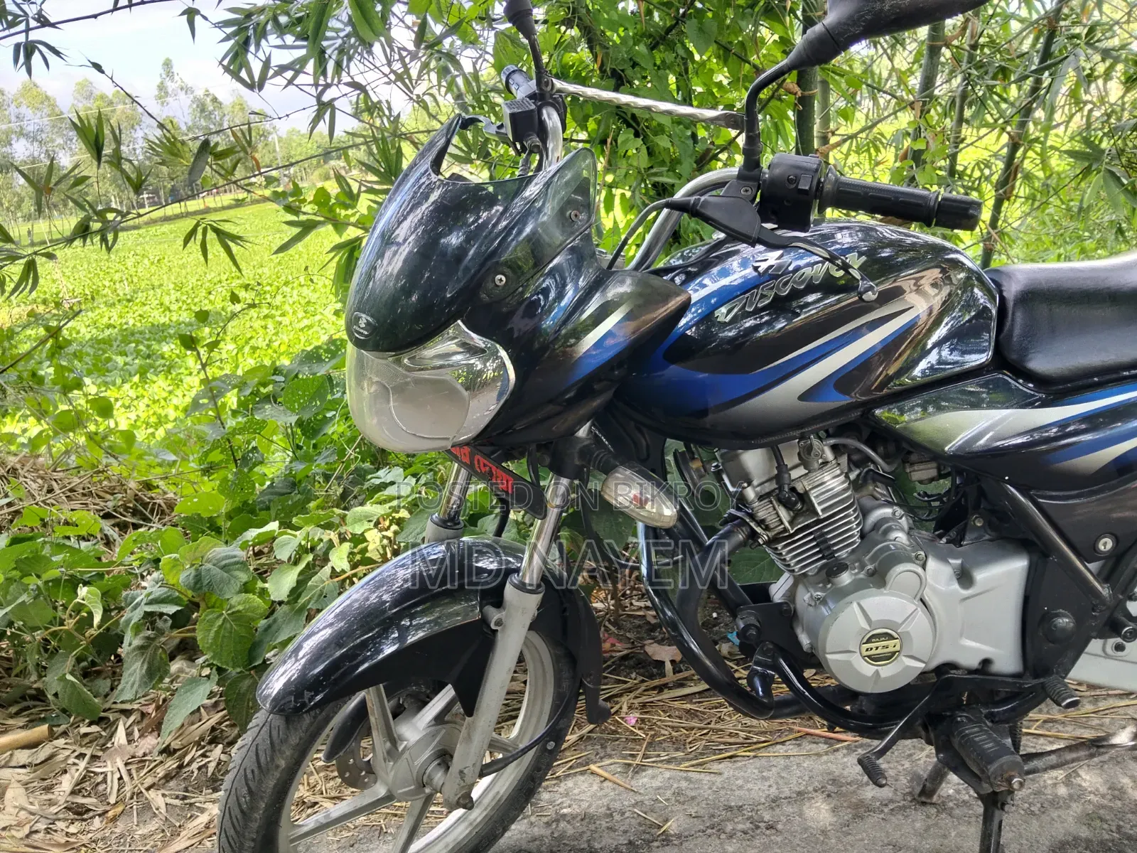 বাজাজ ডিসকভার ১২৫ ২০১৬ কালো