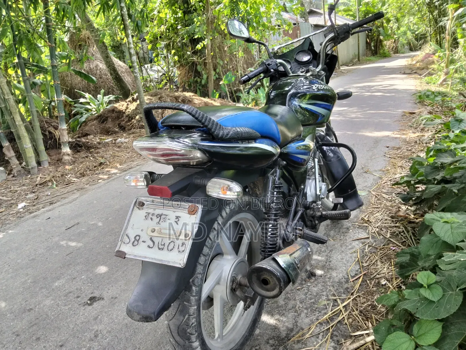 বাজাজ ডিসকভার ১২৫ ২০১৬ কালো
