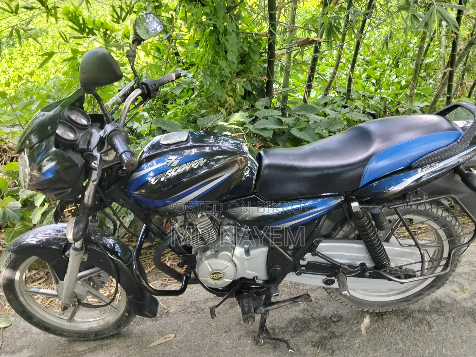 বাজাজ ডিসকভার ১২৫ ২০১৬ কালো