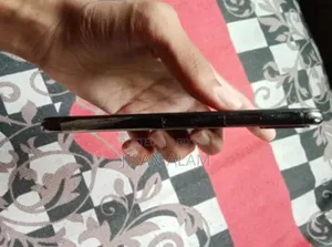 অ্যাপল আইফোন এক্স ৬৪ জিবি ব্ল্যাক