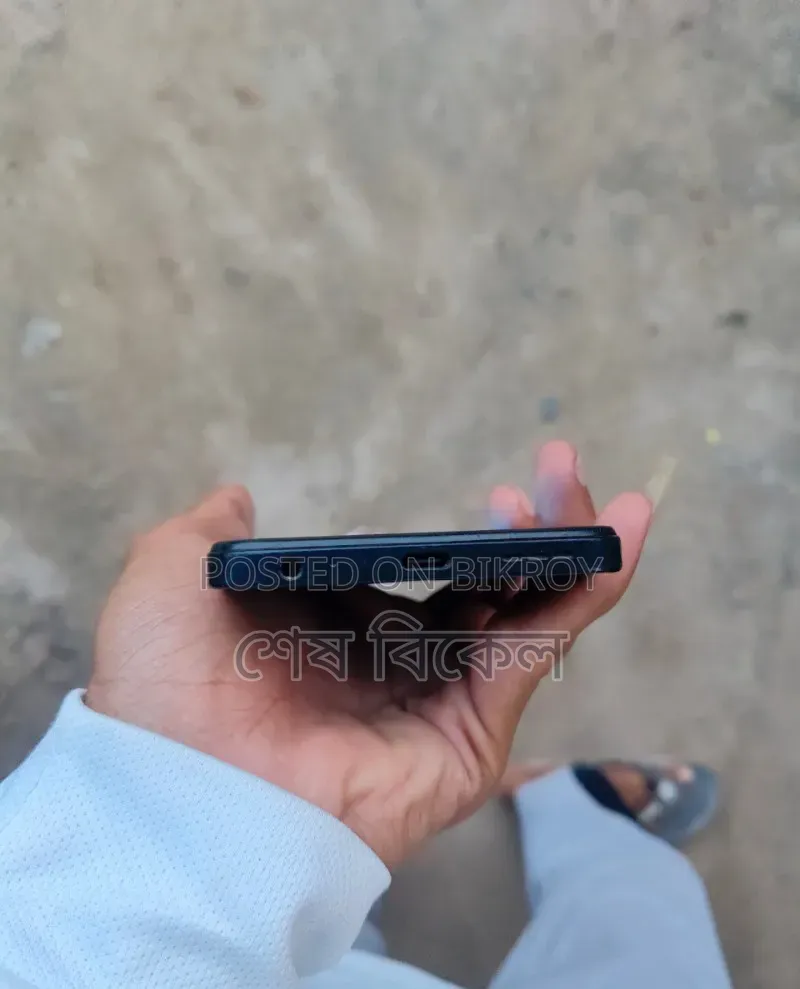 Infinix Hot 30i 128 GB Blue