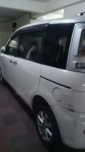 Toyota Sienta 2012 White