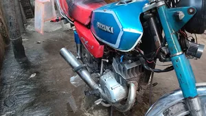 সুজুকি ১৯৮৯ নীল