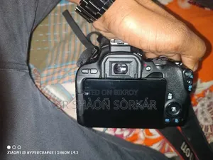 Canon 200d With 50mm STM Prime Lens