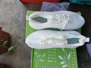 ক্যাজুয়াল শুজ